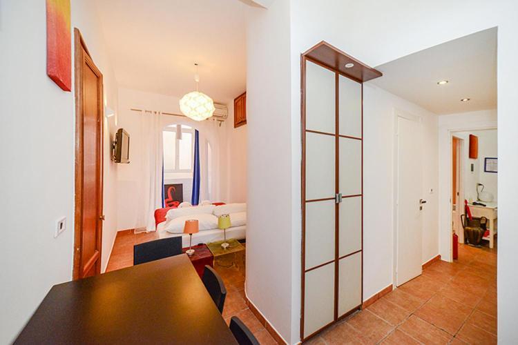 Be First Hotel Рим Екстериор снимка