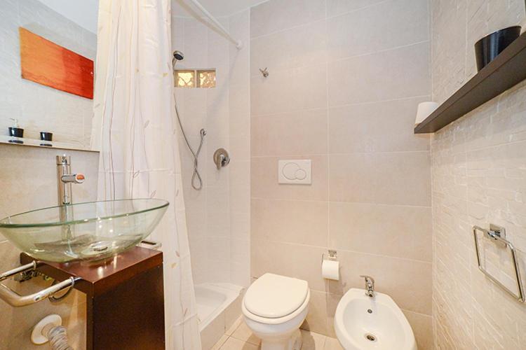 Be First Hotel Рим Екстериор снимка