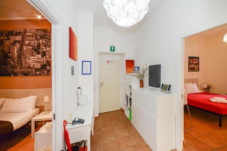 Be First Hotel Рим Екстериор снимка